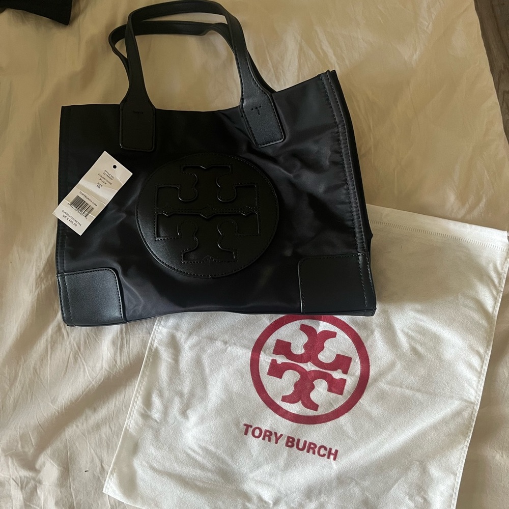 Tory Burch tote NWOT